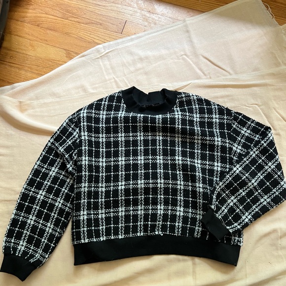 Lot of 3 mid weight sweaters - Picture 4 of 6